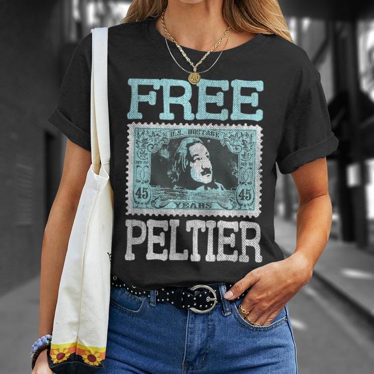 Free Leonard Peltier Blue Grunge Look T-Shirt Gifts for Her