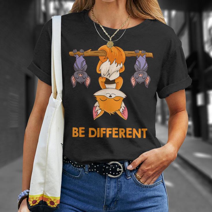 Fuchs Be Different T-Shirt Geschenke für Sie