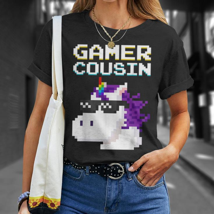 Gamer Cousin Einhorn Pixel Geschenk Multiplayer Nerd Geek T-Shirt Geschenke für Sie