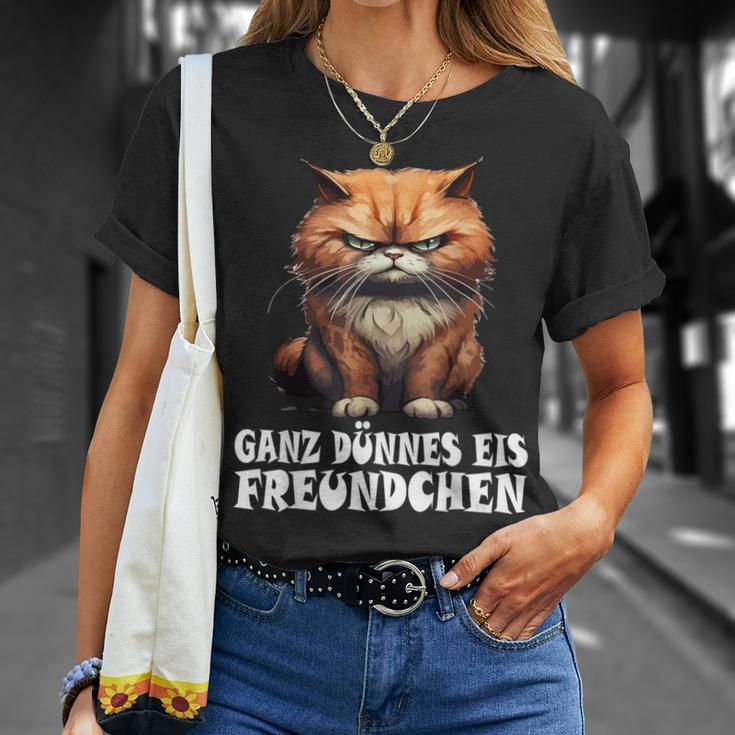 Ganz Dünnes Eis Freundchen Katze T-Shirt Geschenke für Sie