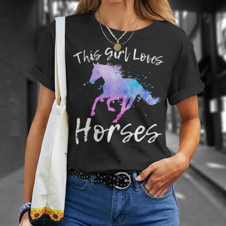 This Girl Loves Horses Equestrian Ridingn Girl Kid Women T-Shirt Gifts for Her