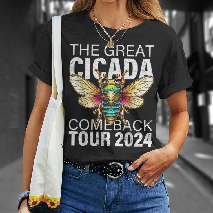 Great Cicada Comeback Tour 2024 Insect Invasion Retro T-Shirt Gifts for Her