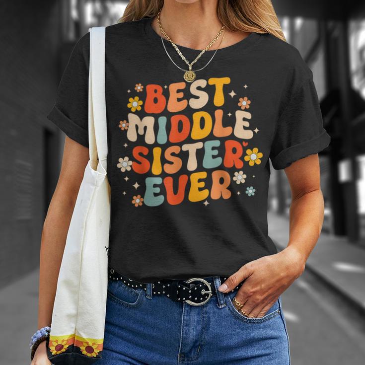 Groovy Best Middle Sister Ever Sibling Joke T-Shirt Gifts for Her