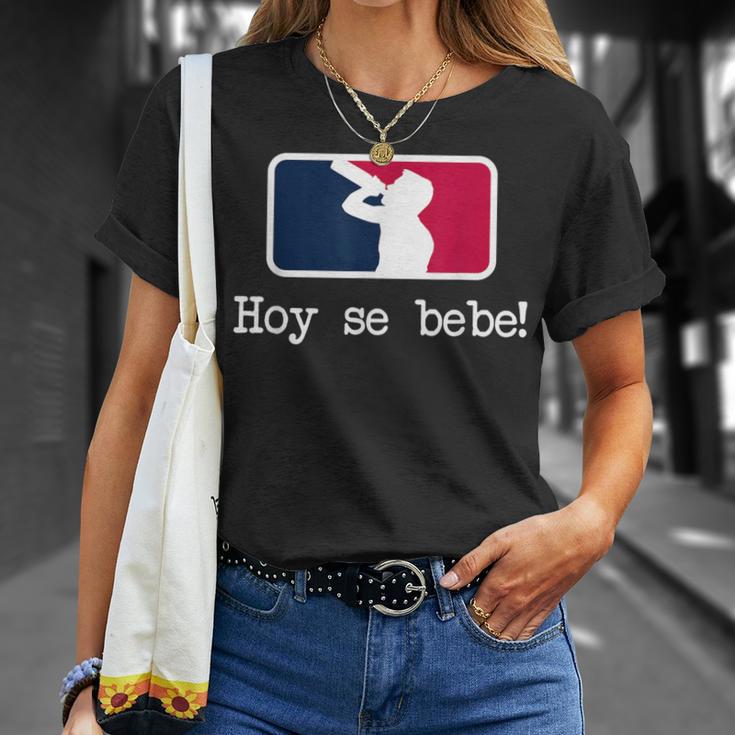 Hoy Se Bebe Latino Spanish T-Shirt Gifts for Her