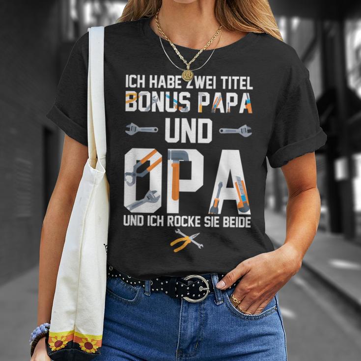 Ich Habe Zwei Titel Bonus Papa Und Opa Rocke Sie Both T-Shirt Geschenke für Sie