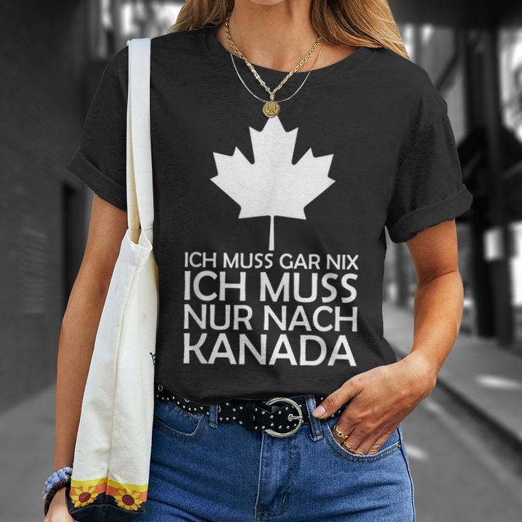 Ich Muss Nur Nach Kanada Rotes T-Shirt für Fans Geschenke für Sie
