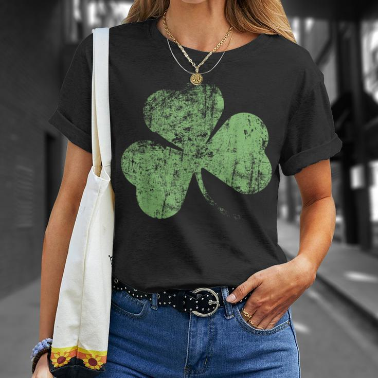 Irish Shamrock Ireland Emblem Flag Shamrock Vintage T-Shirt Gifts for Her