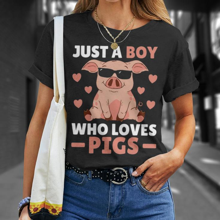 Just A Boy Who Loves Pigs Men Pig Lovers Pig Stuff T-Shirt Gifts for Her