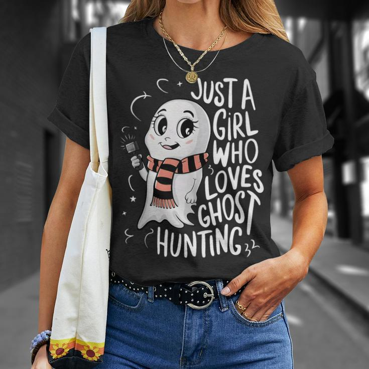Just A Girl Who Loves Ghost Hunting Ghost Hunter Women T-Shirt Gifts for Her