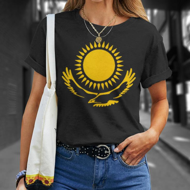 Kazakhstan Flag Symbol Golden Sun Eagle Proud T-Shirt Geschenke für Sie