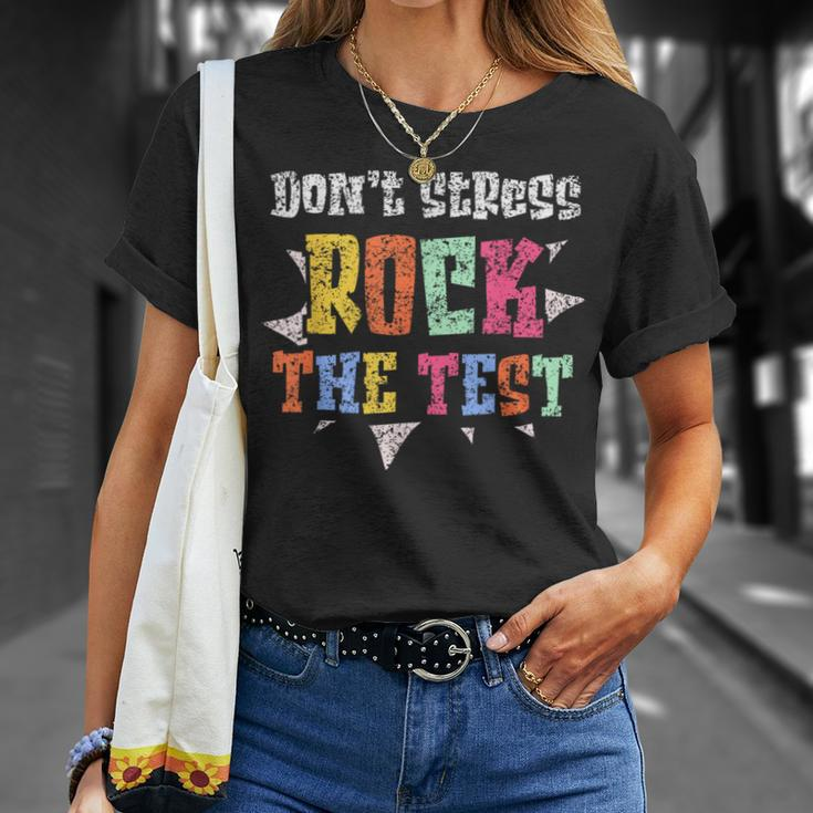 Kein Stress Rock The Test Prüfung Prüfungen Lehrer Testtag T-Shirt Geschenke für Sie