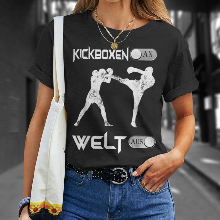 Kickboxing An Welt Aus Martial Arts Kickboxing S T-Shirt Geschenke für Sie