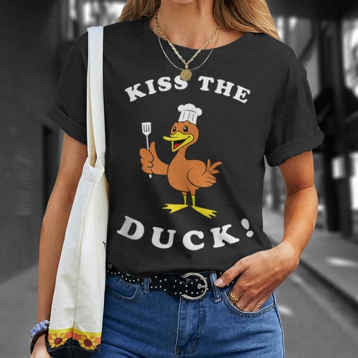 Kiss The Duck Kiss The Cook Joke Pun Chef T-Shirt Gifts for Her
