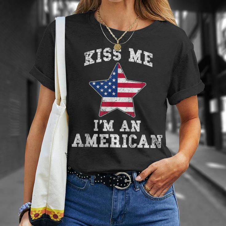 Kiss Me I'm An American Usa Citizenship Patriotic T-Shirt Gifts for Her