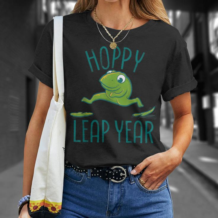 Leap Year February 29 Birthday Cute Frog Happy Leap Day T-Shirt Gifts for Her