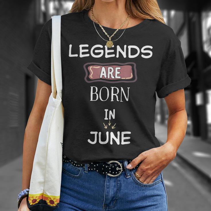 Legends Are Born Im Juni Geburtstag T-Shirt Geschenke für Sie