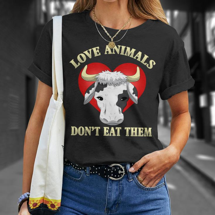 Love Animals Don't Eat Them Vegan Vegetarian Cow Face T-Shirt Gifts for Her