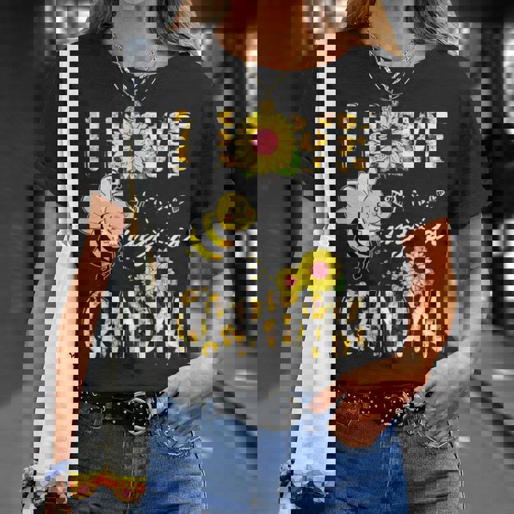 I Love Being A Grandma Sunflower Bee Lover Mother's Day Cute T-Shirt Gifts for Her