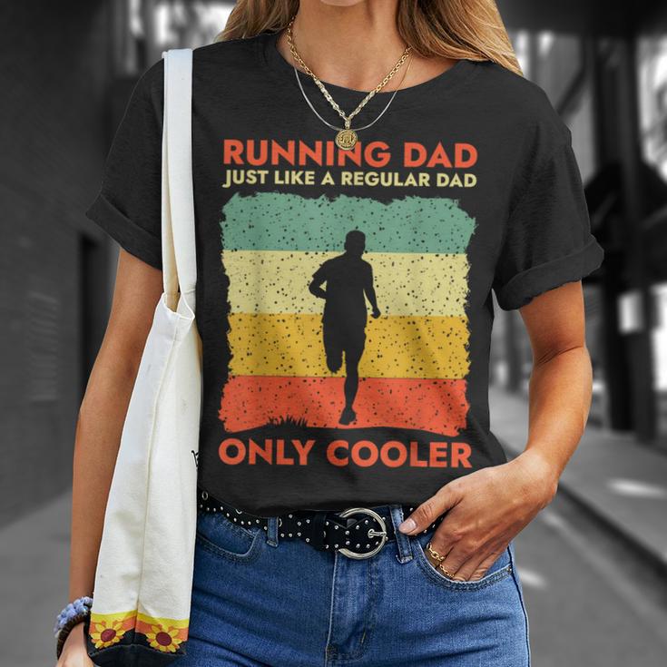 Lustiges Laufen Für Männer Papa Marathonläufer Coach Marathoner T-Shirt Geschenke für Sie