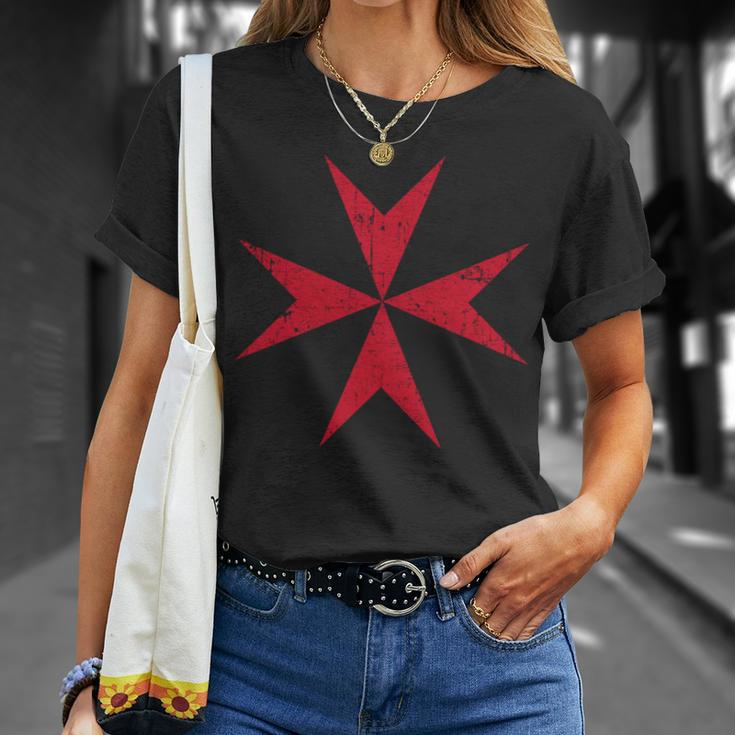 Maltese Cross Cruz De Malta T-Shirt Gifts for Her