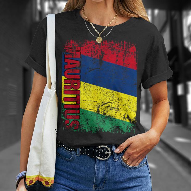 Mauritius Flag Vintage Distressed Mauritius T-Shirt Gifts for Her