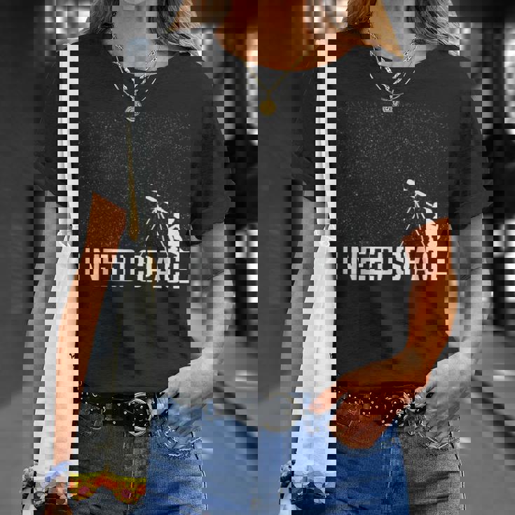 I Need SpaceCamisa Telescópica Y Espacial Divertida Camiseta unisex Regalos para ella