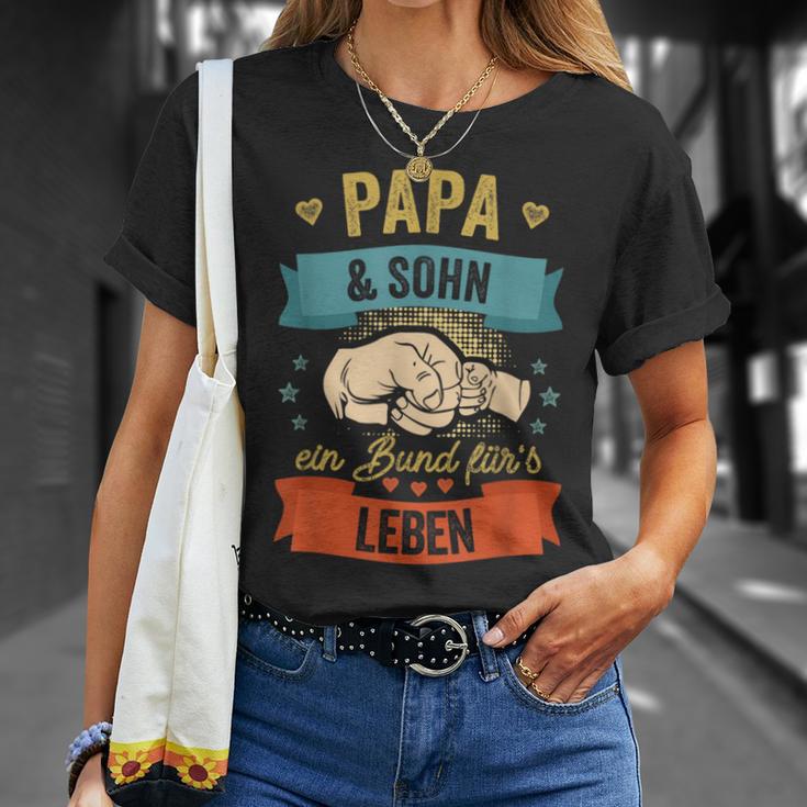 Papa Und Sohn Ein Bund Für's Leben Father's Day Super Papa T-Shirt Geschenke für Sie