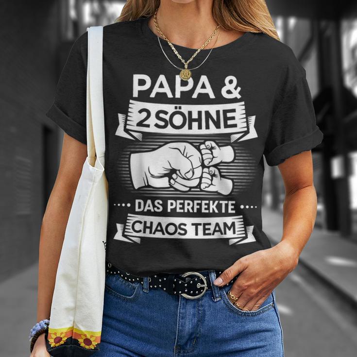 Papa Zwei Jungs Chaos Team Fürateron 2 Söhnenatertag T-Shirt Geschenke für Sie