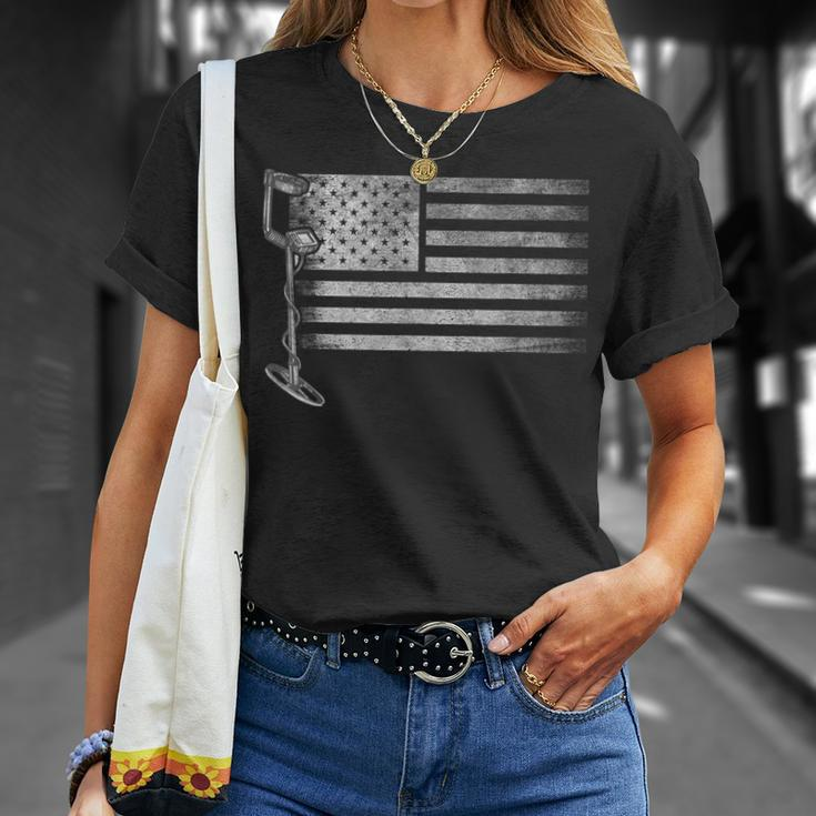 Patriotic Metal Detecting Usa Flag Treasure Hunt Detectorist T-Shirt Gifts for Her