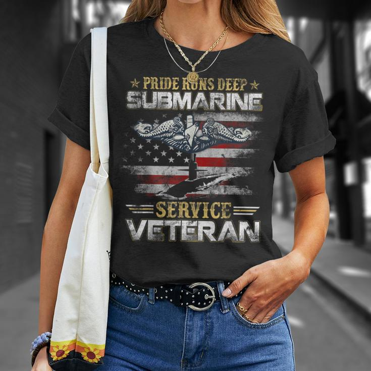 Pride Runs Deep Submarine Service Veteran Flag Patriotic Men T-Shirt Gifts for Her