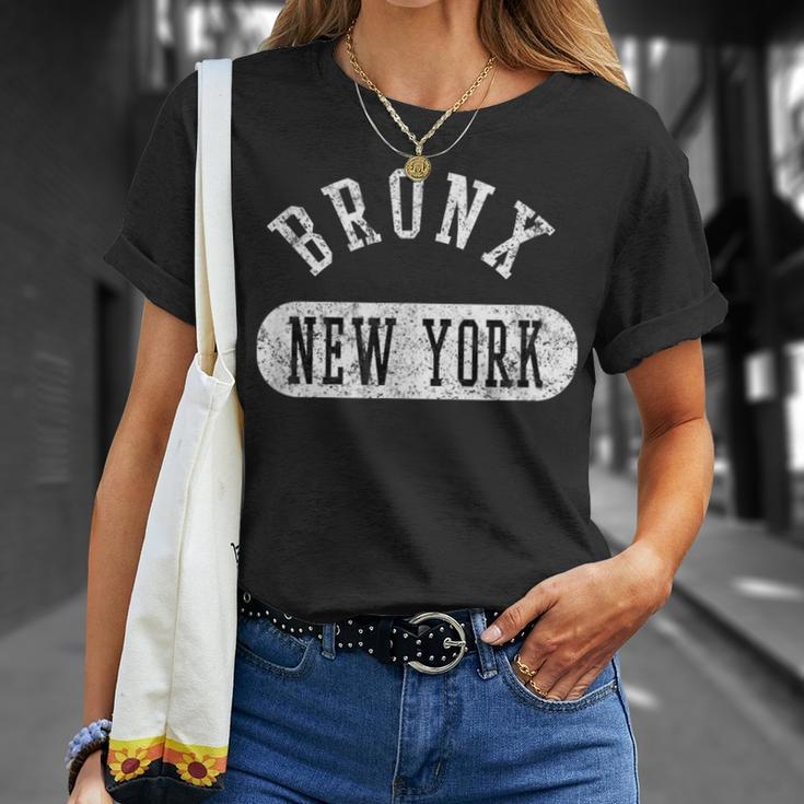 Retro Cool Vintage Bronx New York Distressed College Style T-Shirt Gifts for Her