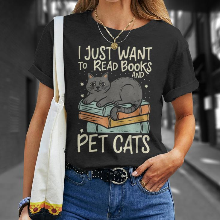 Retro I Just Want To Read Books And Pet Cats Cat T-Shirt Gifts for Her