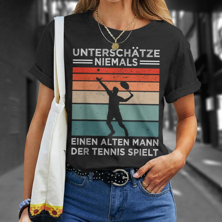 Retro Tennis T-Shirt für Herren - Unterschätze niemals alten Tennisspieler Geschenke für Sie