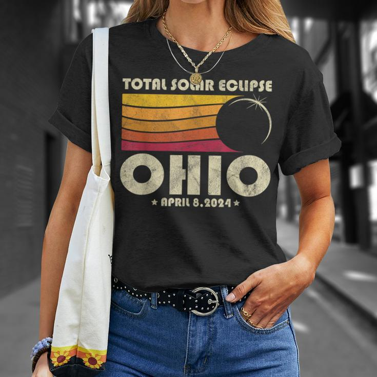 Retro Total Solar Eclipse 2024 Ohio Usa Totality T-Shirt Gifts for Her