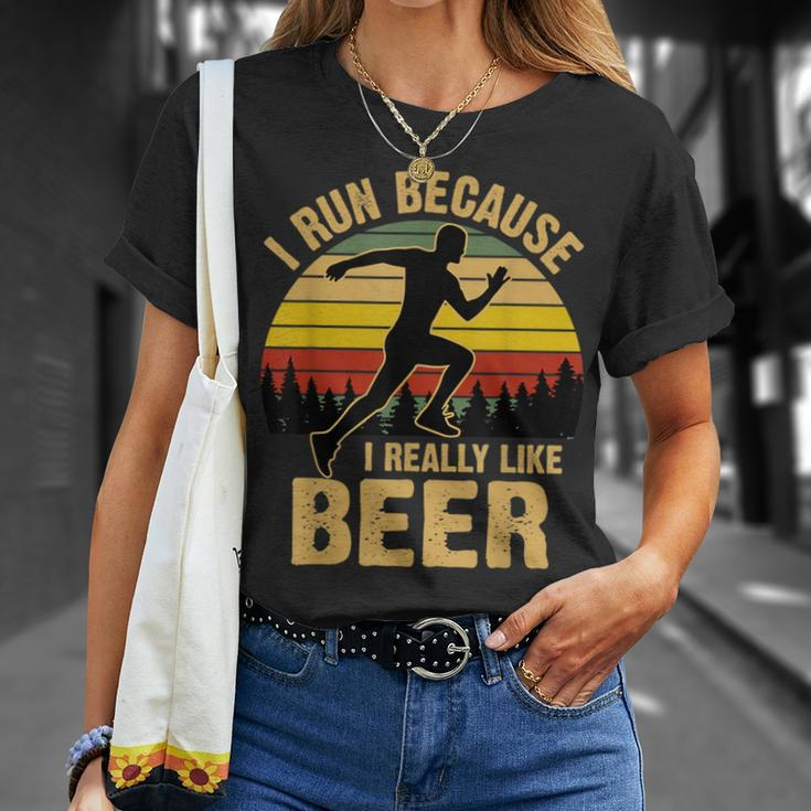 I Run Because I Really Like Beer Vintage Retro T-Shirt Gifts for Her