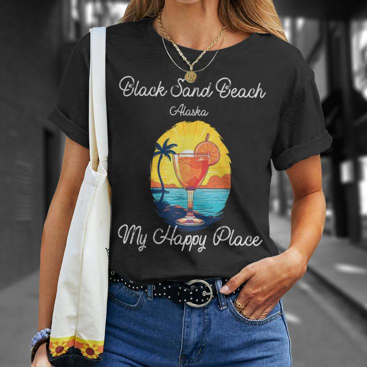 Schwarzer Sandstrand Alaska Mein Glücklicher Ort T-Shirt Geschenke für Sie