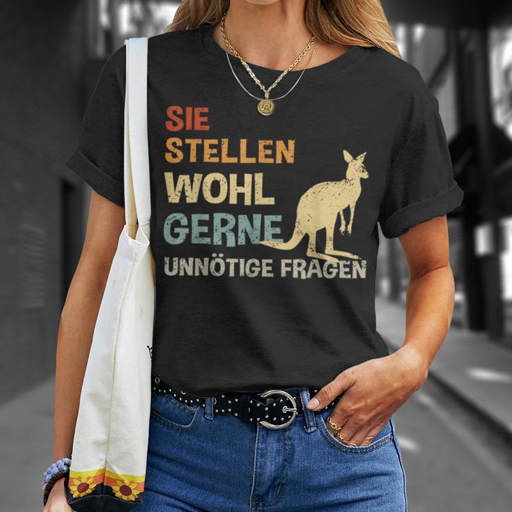 Sie Stellen Wohl Gerne Unnecessary Fragen Retro Kangaroo S T-Shirt Geschenke für Sie