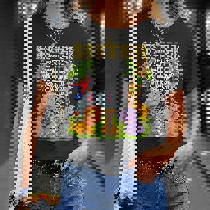 Sister Of The Wild One 1St Birthday Zoo Animal Safari Jungle T-Shirt Gifts for Her Sister Of The Wild One 1St Birthday Zoo Animal Safari Jungle T-Shirt Gifts for Her