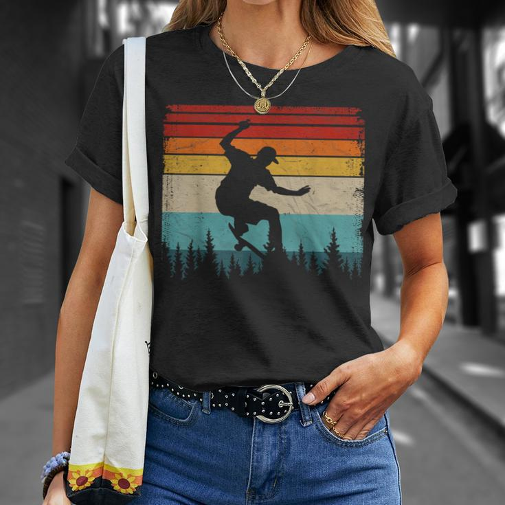 Skateboarder Retro Style Distressed Vintage Skateboarding T-Shirt Gifts for Her