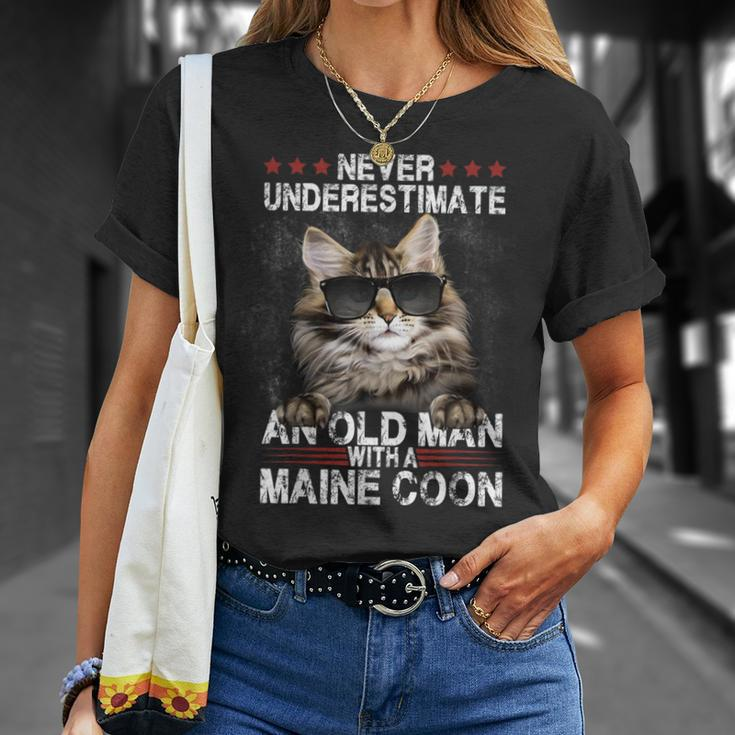 Never Underestimate An Old Man With A Maine Coon Cat Lovers T-Shirt Gifts for Her