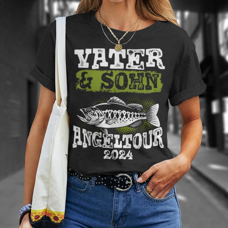 Vater & Sohn Angeltour 2024 Papa Angelnatertag Angler T-Shirt Geschenke für Sie