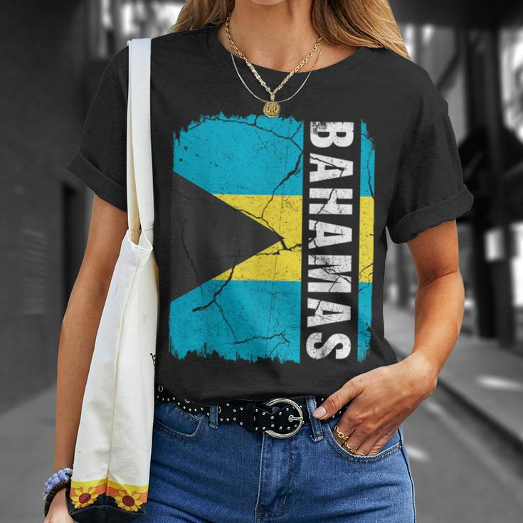 Vintage Bahamian Flag Bahamas Pride Roots Heritage T-Shirt Gifts for Her