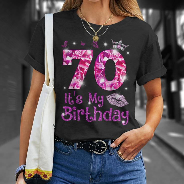 Vintage Happy 70 It's My Birthday Crown Lips 70Th Birthday T-Shirt Gifts for Her