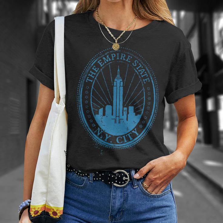 Vintage Look Empire State Building T-Shirt Gifts for Her