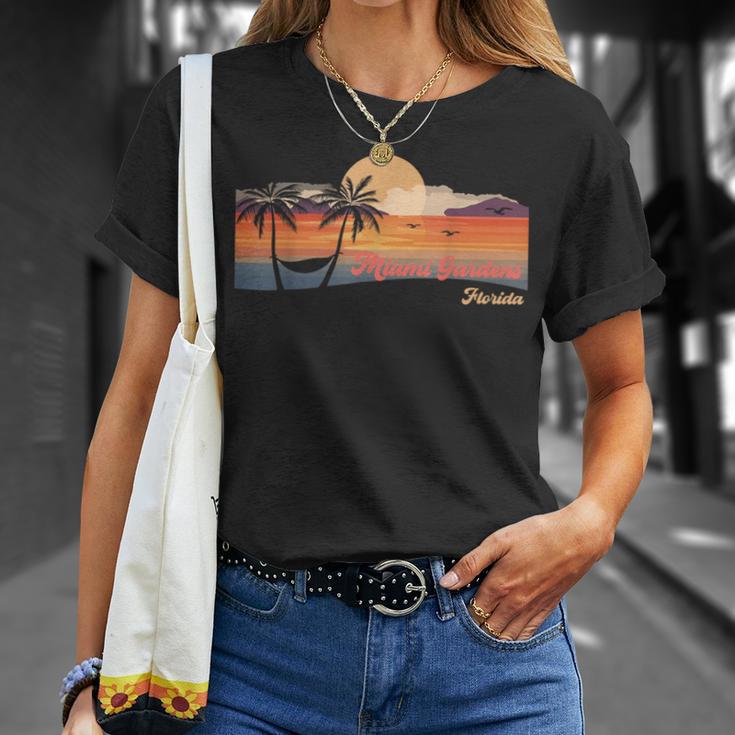 Vintage Miami Gardens Florida Beach T-Shirt Geschenke für Sie