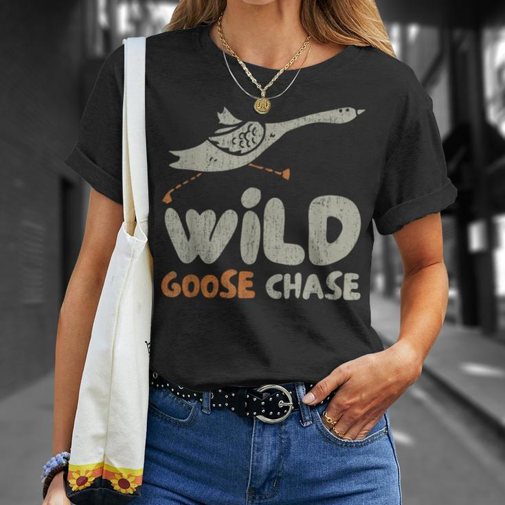 Vintage Retro Wild Goose Chase Silly Goose Goose Bumps T-Shirt Gifts for Her