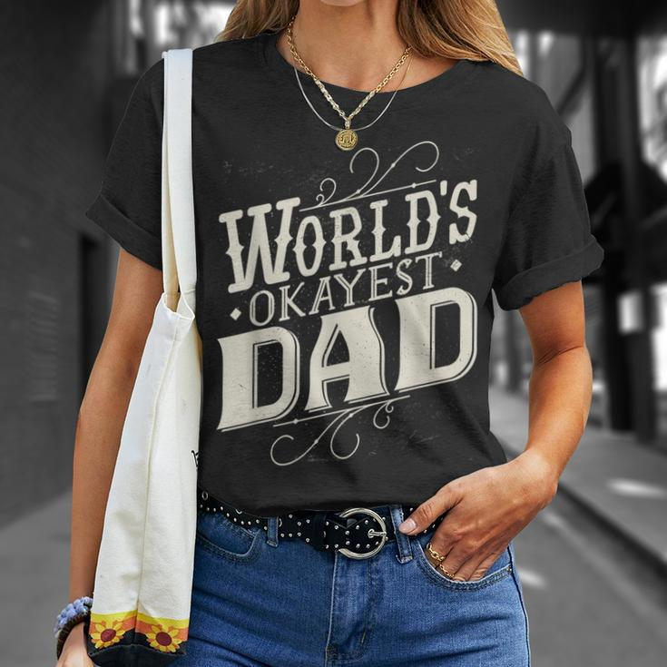 World's Okayest Dad Fathers Day Vintage Graphic T-Shirt Gifts for Her