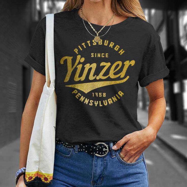 Yinzer Pittsburgh Pennsylvania Vintage Pa Pride Yinz T-Shirt Gifts for Her