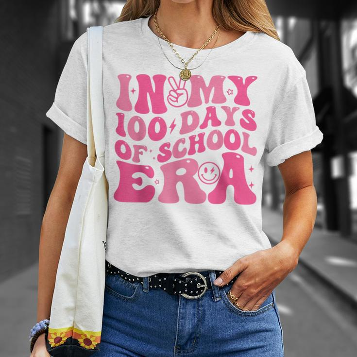 In My 100 Days Of School Era Retro Smile 100Th Day Of School T-Shirt Gifts for Her