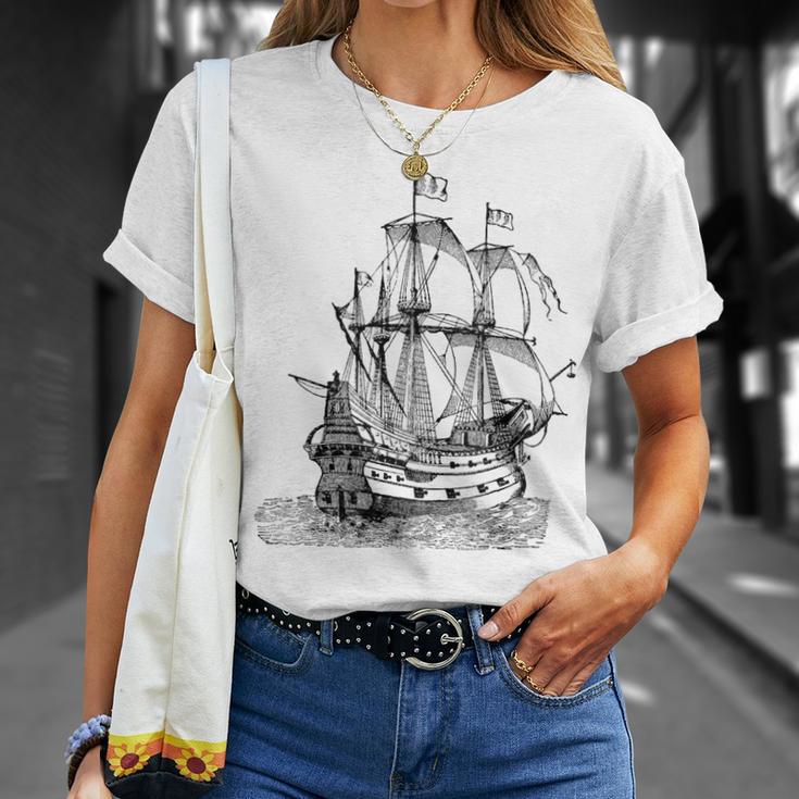 Cool Graphic Old Pirate Ship T-Shirt Gifts for Her